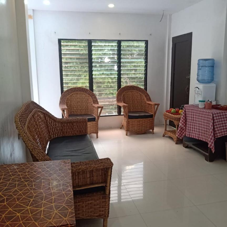 Chelle'S Apartelle-Inn El Nido Exteriér fotografie